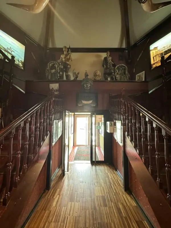 Retail in Pierrelaye to rent Interior Photo- Image 1 of 6