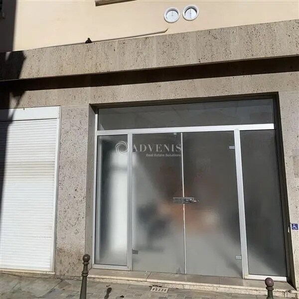 Location Bureaux 59 m² - Photo 1