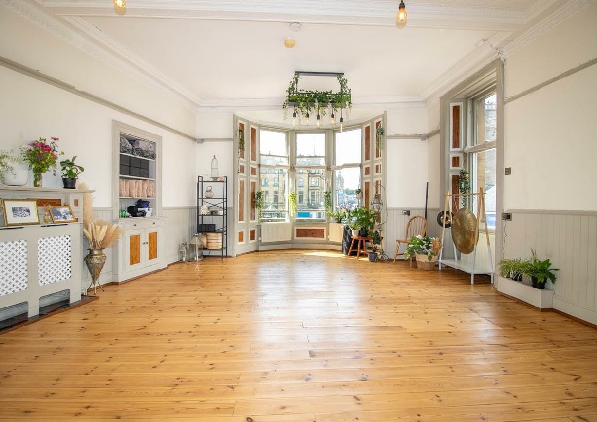 1 North Bridge St, Hawick to rent Interior Photo- Image 1 of 4