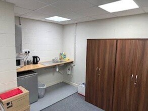 Vanguard Way, Southend On Sea to rent Interior Photo- Image 2 of 2