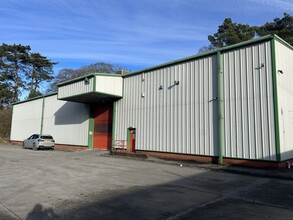 9-10 Woodlands Business Park, Ystradgynlais for rent Building Photo- Image 1 of 3