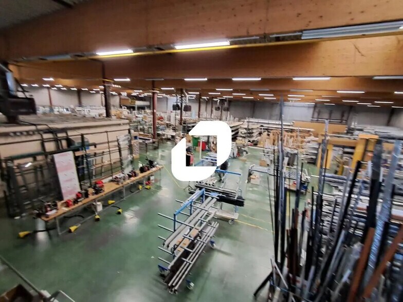 Office in Fretin to rent - Building Photo - Image 2 of 5