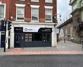 57 Foregate St, Worcester to rent Building Photo- Image 1 of 3
