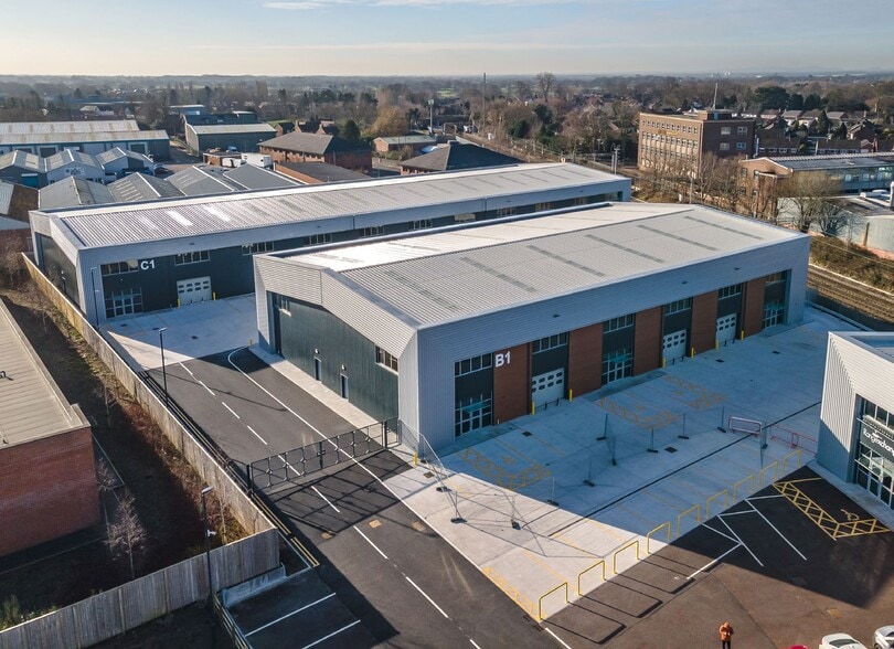 Block B Manor Ln, Crewe for sale - Primary Photo - Image 1 of 6