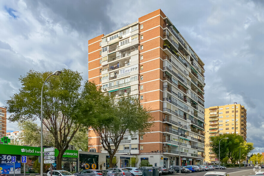 Residential in Madrid, MAD for sale - Building Photo - Image 3 of 3