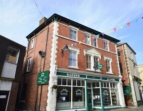 Victoria St, Leominster to rent Building Photo- Image 1 of 1