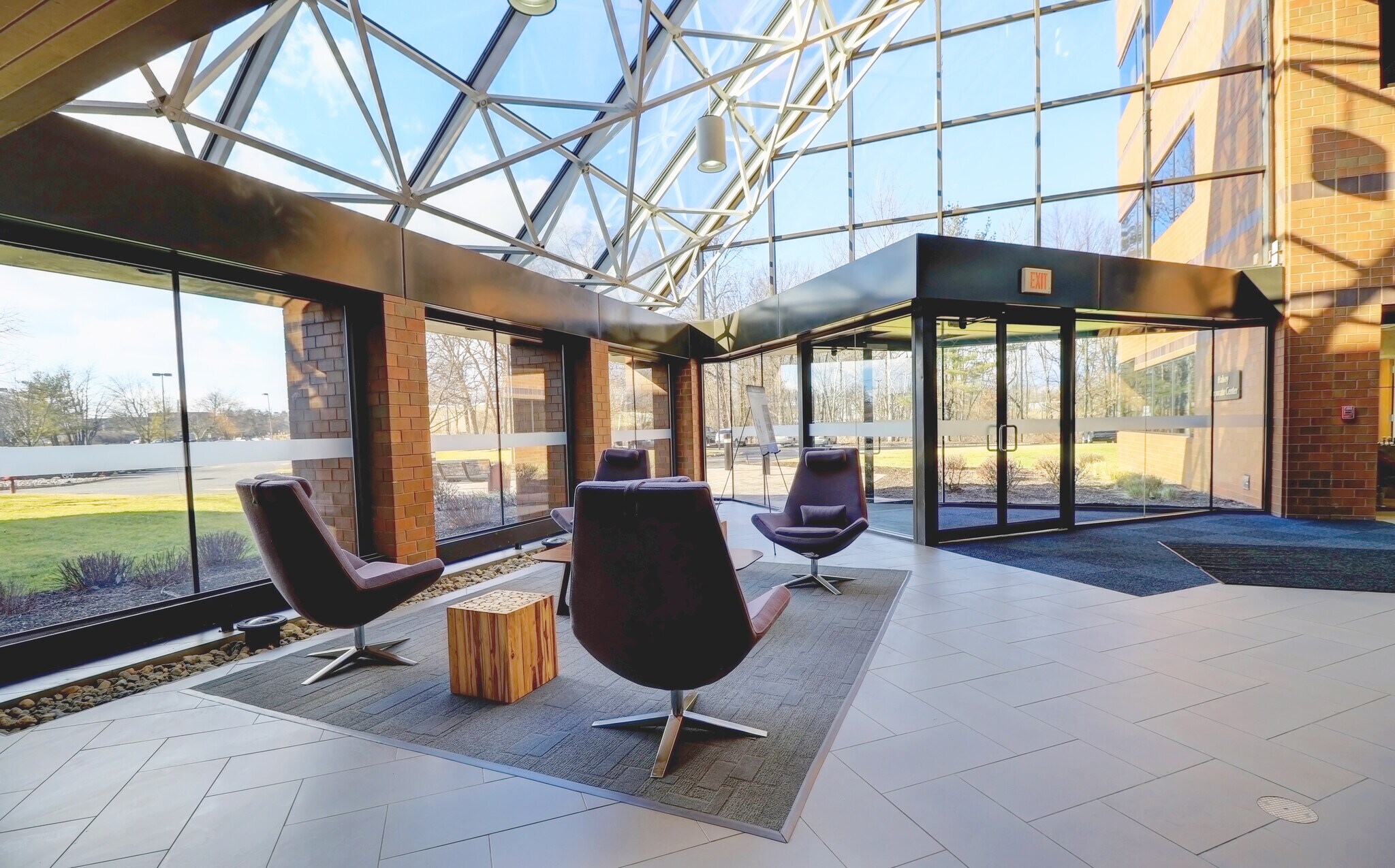 90 E Halsey Rd, Parsippany, NJ to rent Interior Photo- Image 1 of 7