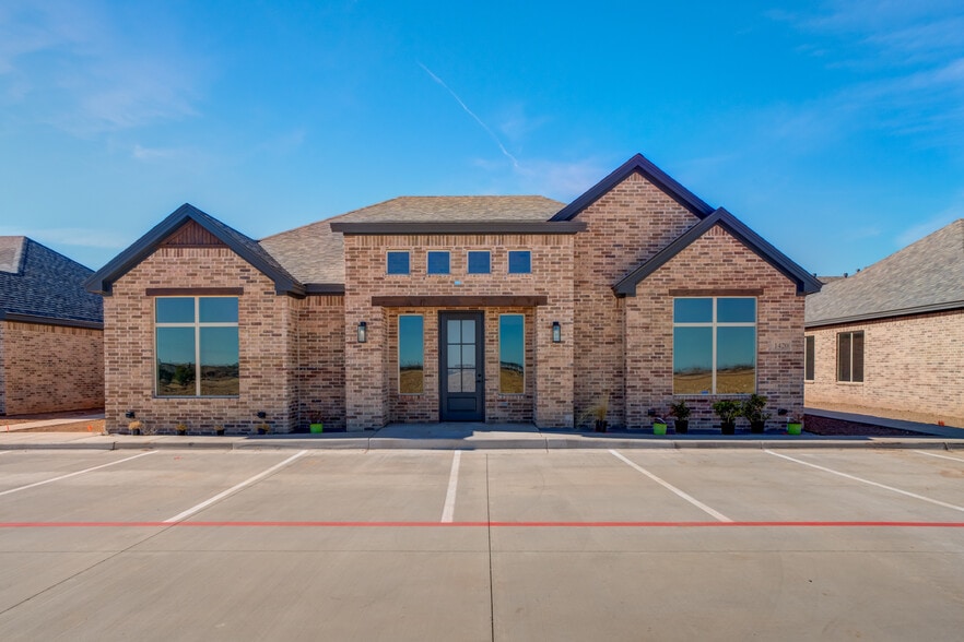 1420 N Slide Rd, Lubbock, TX to rent - Building Photo - Image 2 of 30