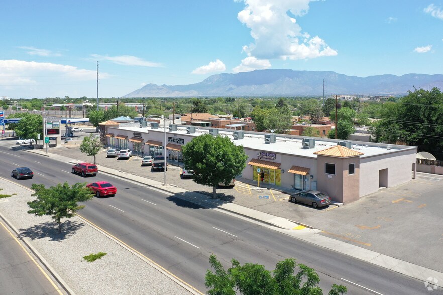 2130 NE San Mateo, Albuquerque, NM for rent - Building Photo - Image 1 of 6