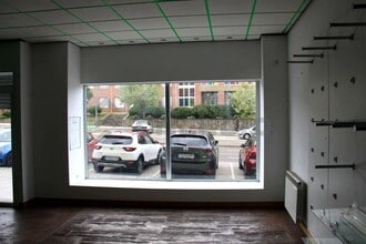 Retail in León, León to rent Interior Photo- Image 2 of 5