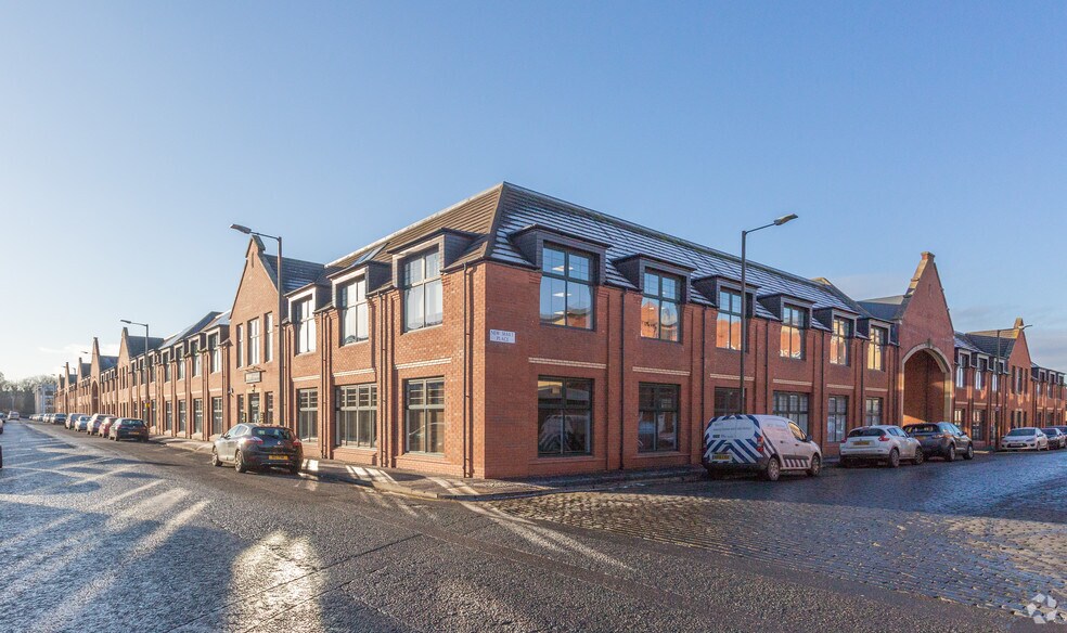 14 New Mart Rd, Edinburgh, EH14 1RL UK