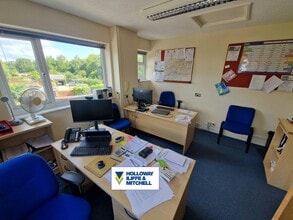 East St, Titchfield to rent Interior Photo- Image 2 of 5