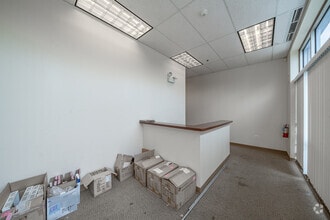 8741 S Greenwood Ave, Chicago, IL to rent Interior Photo- Image 1 of 2