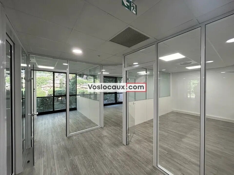 Office in SOPHIA ANTIPOLIS to rent Interior Photo- Image 1 of 7