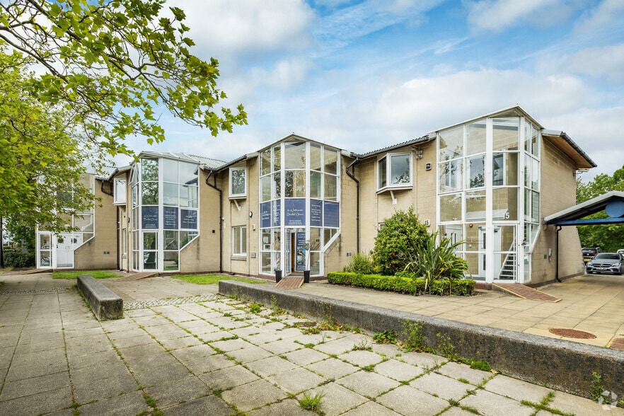 Navigation Way, Preston to rent - Primary Photo - Image 1 of 5