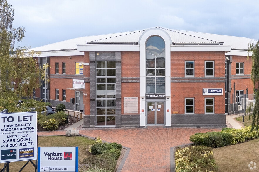 Ventura Park Rd, Tamworth to rent - Primary Photo - Image 1 of 2