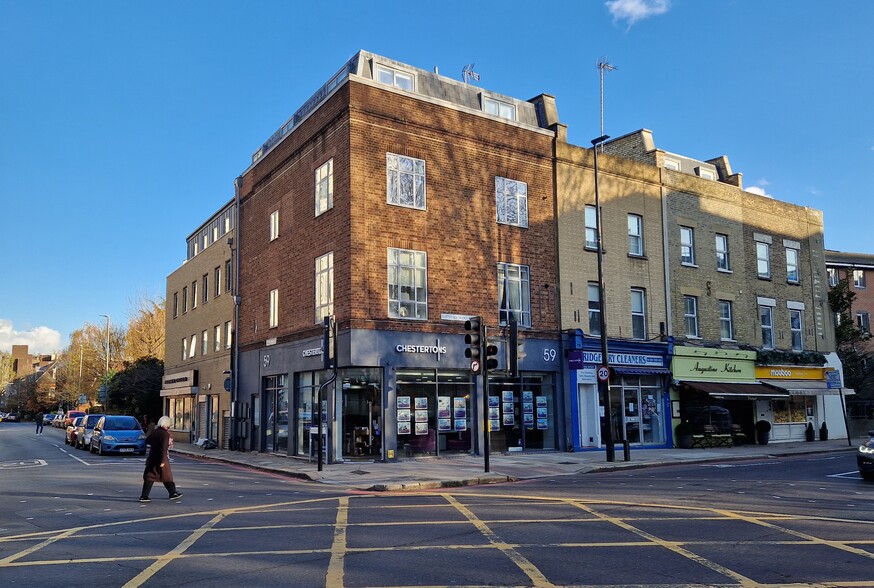 59 Battersea Bridge Rd, London for rent - Building Photo - Image 3 of 3