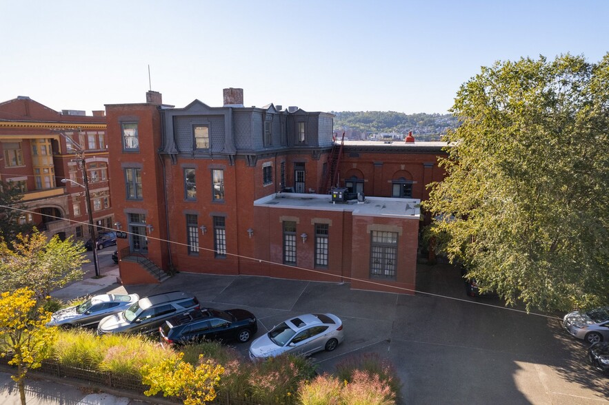 1940 5th Ave, Pittsburgh, PA for sale - Building Photo - Image 3 of 37