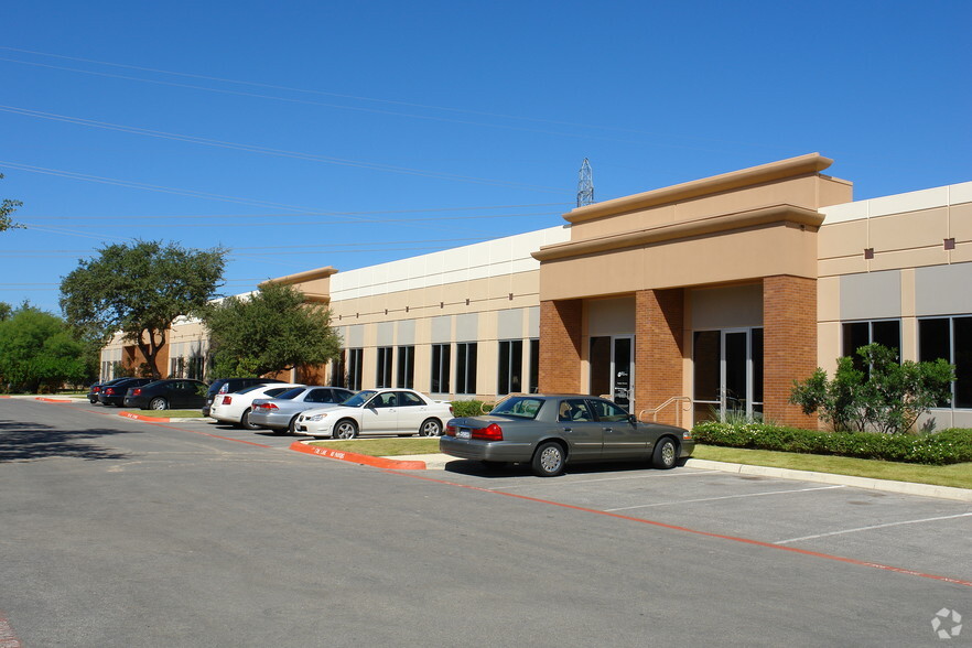 607 E Sonterra Blvd, San Antonio, TX for rent - Building Photo - Image 1 of 4