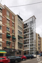 Travesía Poeta Blas de Otero, 5, Madrid, Madrid for sale Building Photo- Image 1 of 3