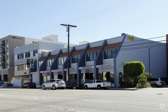 5658 Sepulveda Blvd, Van Nuys, CA for sale Primary Photo- Image 1 of 1