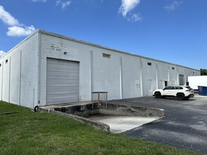 4920 W La Salle St, Tampa, FL for rent Building Photo- Image 1 of 7