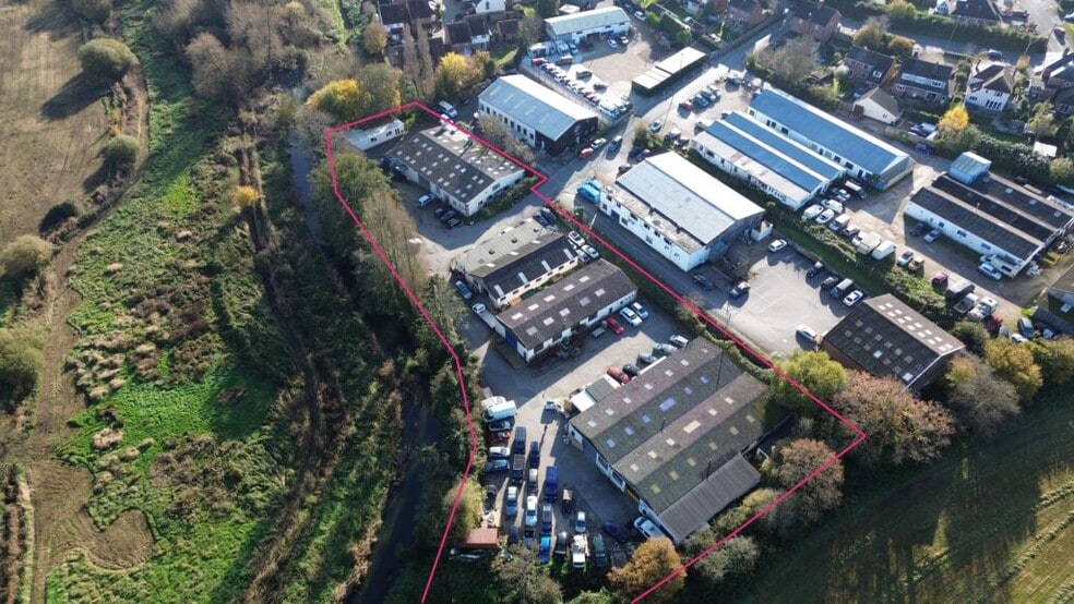 Unit 2-6, Stone Lane Industrial Estate portfolio of 4 properties for sale on LoopNet.co.uk - Aerial - Image 2 of 15