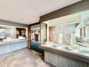 1-18 Church Arcade, Bedford to rent Interior Photo- Image 1 of 5