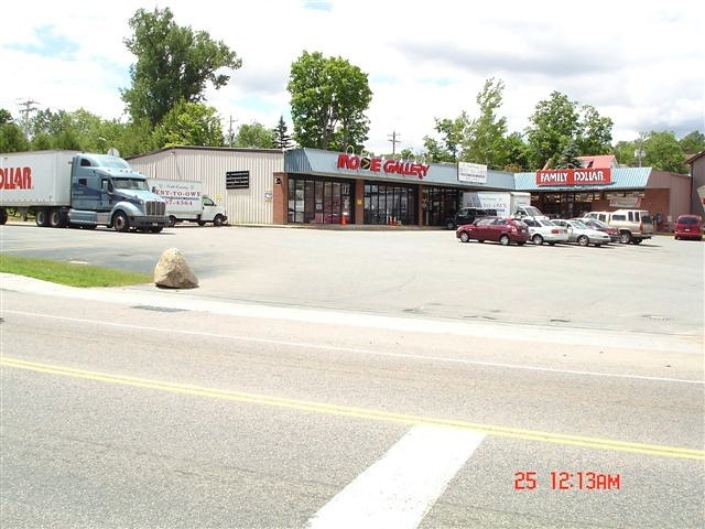 245 Broadway, Saranac Lake, NY for sale - Primary Photo - Image 1 of 1