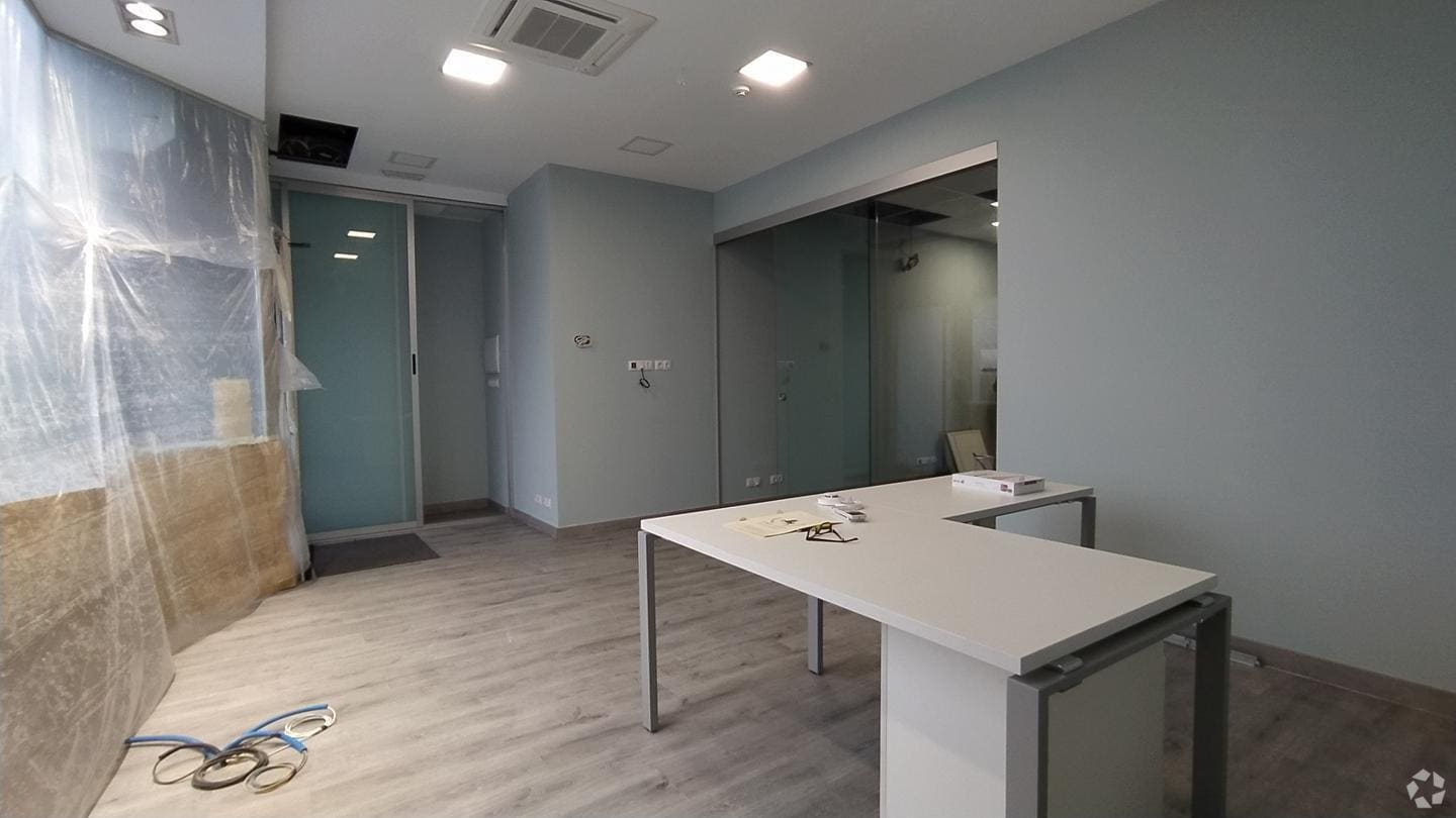 Ávila, AVI 05001 - Unit Puerta L1, Esc. 1 -  - Interior Photo - Image 1 of 13