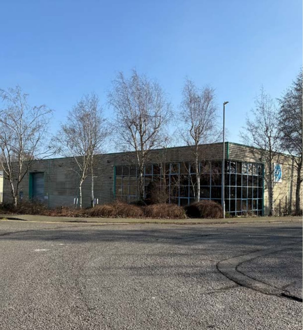 Foster Rd, Sevington to rent Building Photo- Image 1 of 4