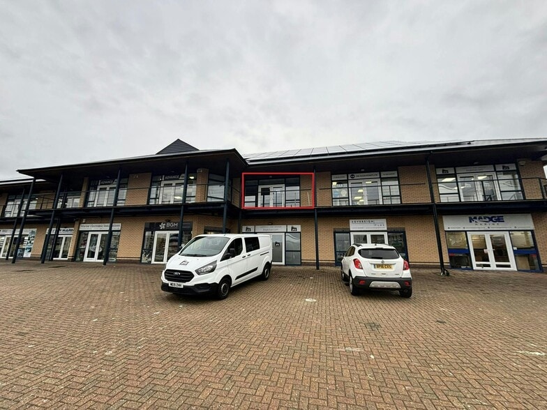 12-27 The Slipway, Portsmouth to rent - Building Photo - Image 1 of 13