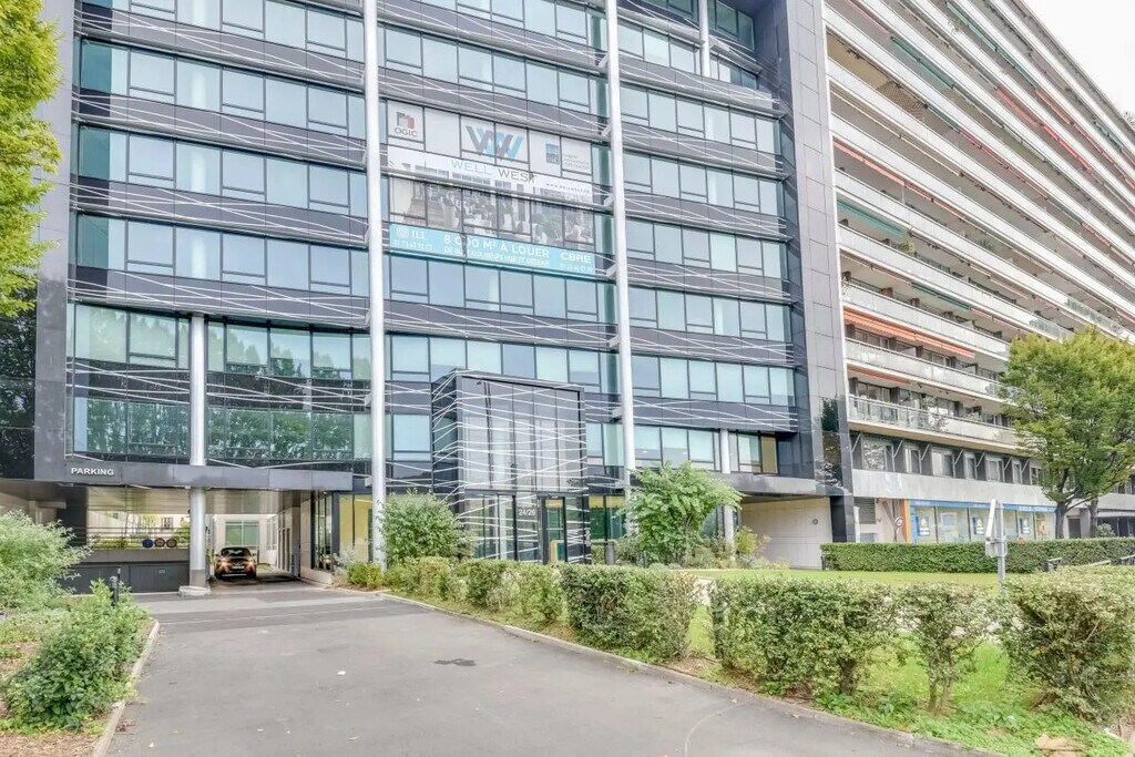 Location Bureaux 250 m² à 1 054 m² - Photo 1