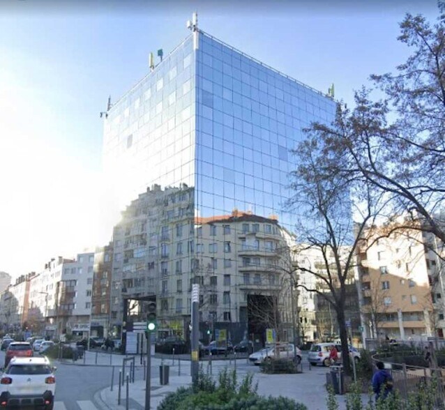 75 Cours Emile Zola, Villeurbanne to rent - Building Photo - Image 2 of 19