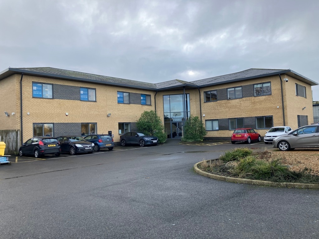 Bryggen Rd, Kings Lynn to rent Building Photo- Image 1 of 3