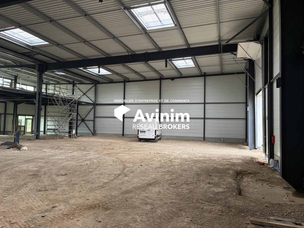 Industrial in Marignane for sale Building Photo- Image 1 of 7