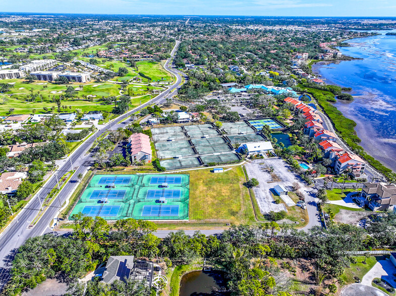 4451 Bay Club Dr, Bradenton, FL for sale - Building Photo - Image 2 of 10