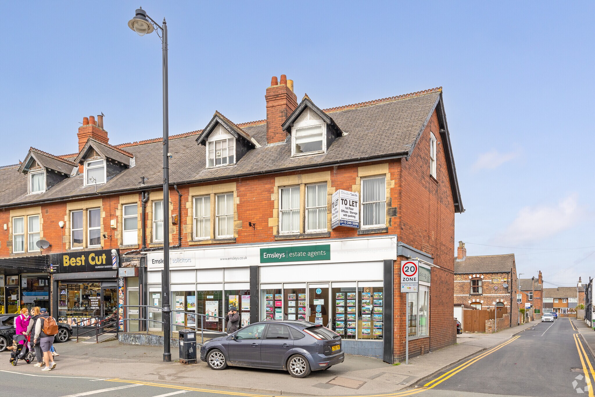 33-35 Austhorpe Rd, Leeds to rent Building Photo- Image 1 of 4