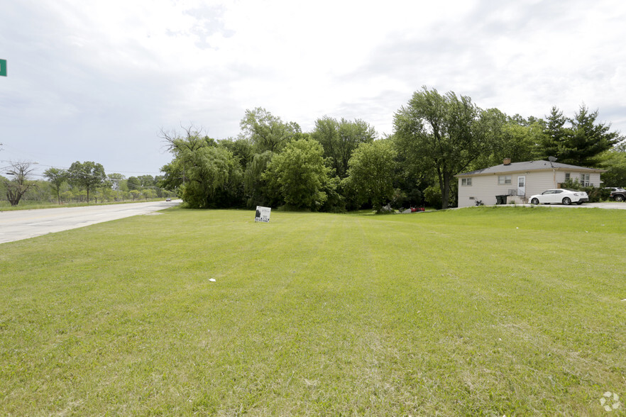 1401 Green Bay Rd, North Chicago, IL for sale - Primary Photo - Image 1 of 1