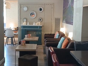 Retail in Girona, Gerona to rent Interior Photo- Image 2 of 10