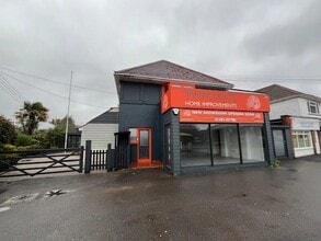 171 New Rd, West Parley to rent Building Photo- Image 1 of 7