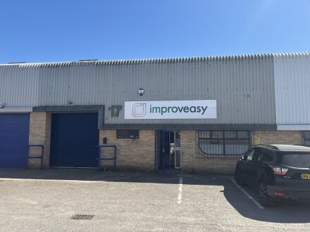 Hafod Court Rd, Cwmbran to rent Building Photo- Image 1 of 2