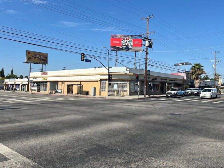 19300-19306 Vanowen St, Reseda, CA for rent - Building Photo - Image 1 of 4