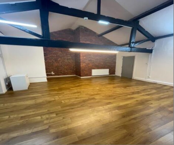 12-14 Robert St, Manchester to rent Interior Photo- Image 1 of 2