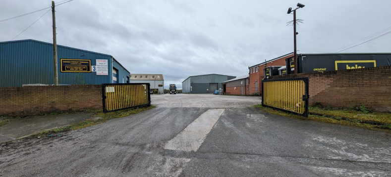 Johnsons Ln, Widnes for rent - Primary Photo - Image 1 of 1