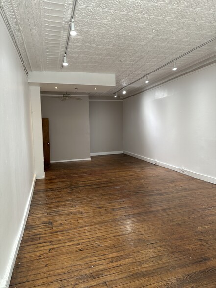 413 W 50th St, New York, NY for rent - Primary Photo - Image 1 of 7