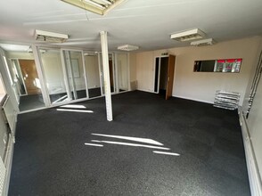 1663-1665 High St, Solihull to rent Interior Photo- Image 2 of 2