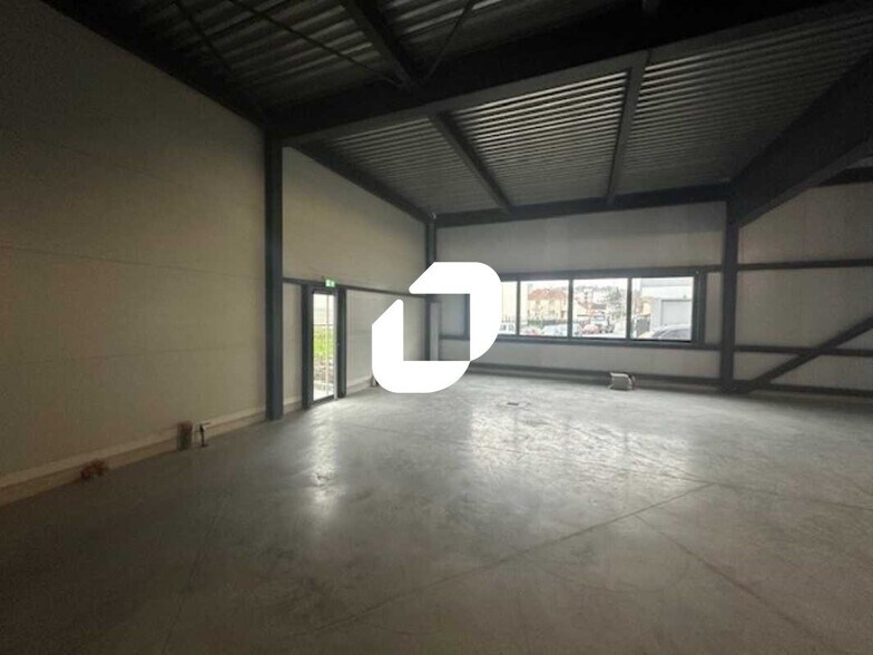 Office in Montmagny to rent - Interior Photo - Image 3 of 9