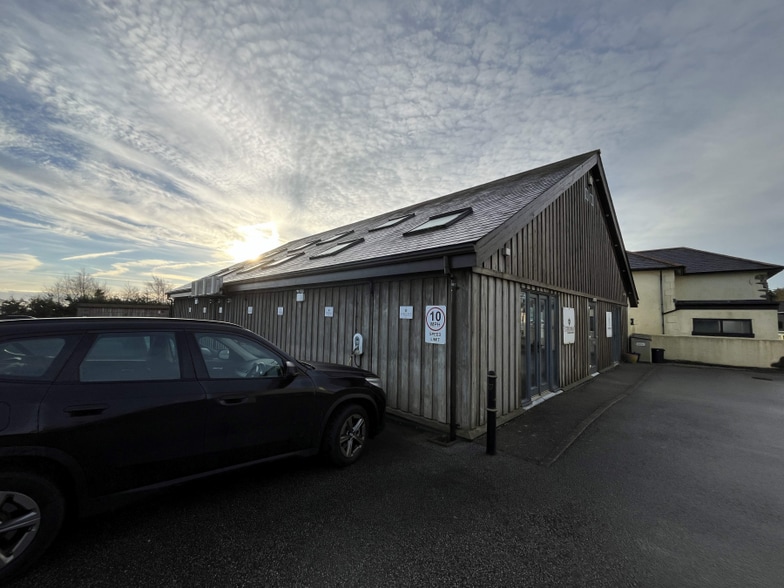 Chiverton Cross, Blackwater to rent - Building Photo - Image 2 of 10