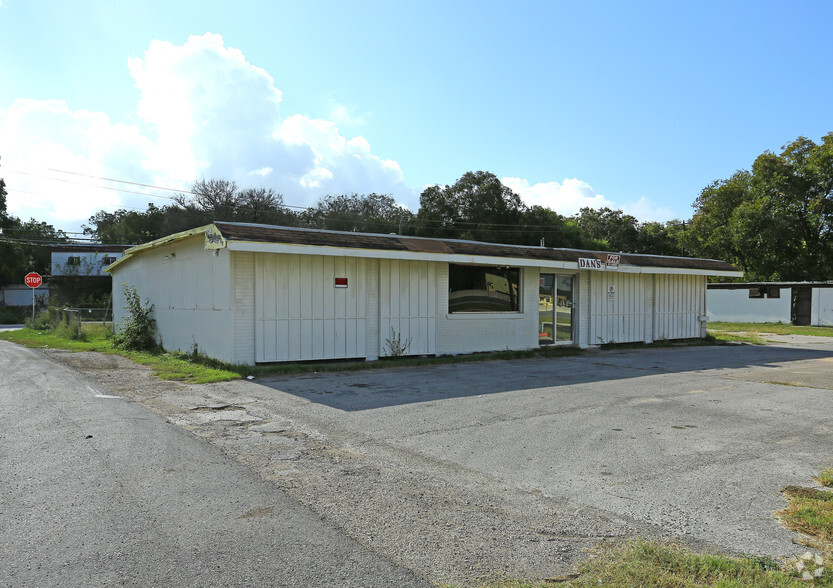 321 Linda Dr, San Marcos, TX for sale - Building Photo - Image 3 of 13